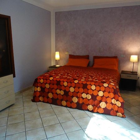 Agriturismo Casa De Colores Moretta Екстериор снимка