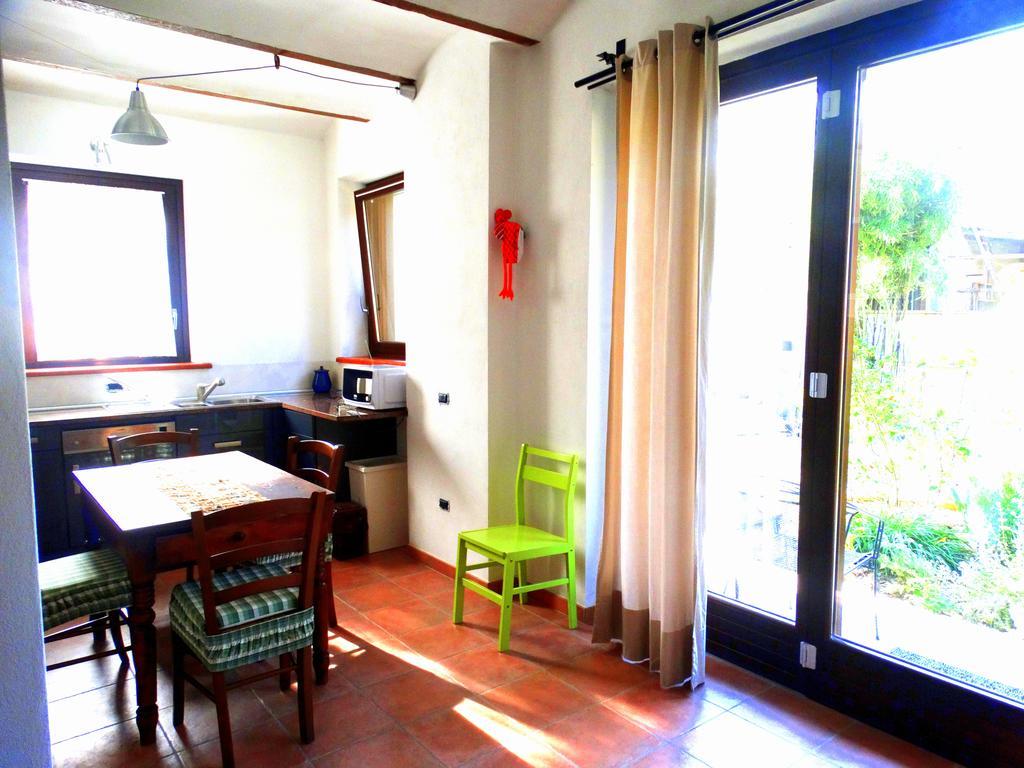 Agriturismo Casa De Colores Moretta Екстериор снимка