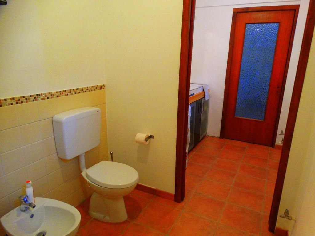 Agriturismo Casa De Colores Moretta Екстериор снимка