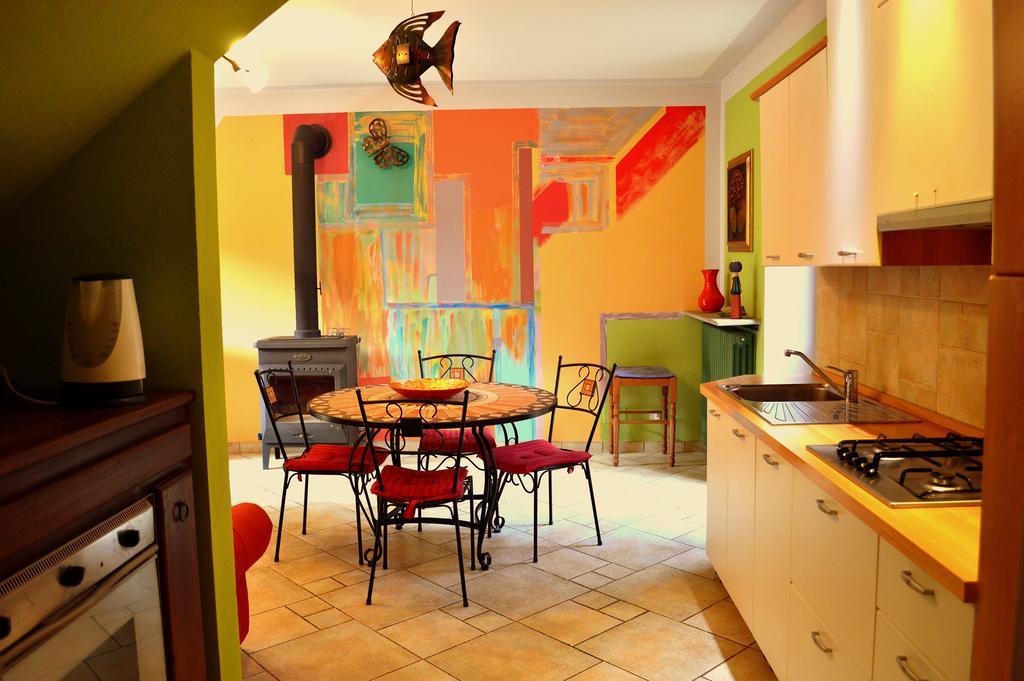 Agriturismo Casa De Colores Moretta Екстериор снимка