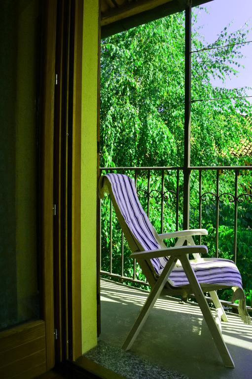 Agriturismo Casa De Colores Moretta Екстериор снимка
