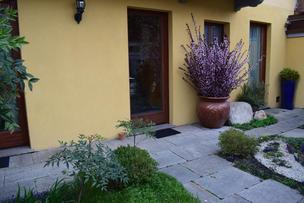 Agriturismo Casa De Colores Moretta Екстериор снимка